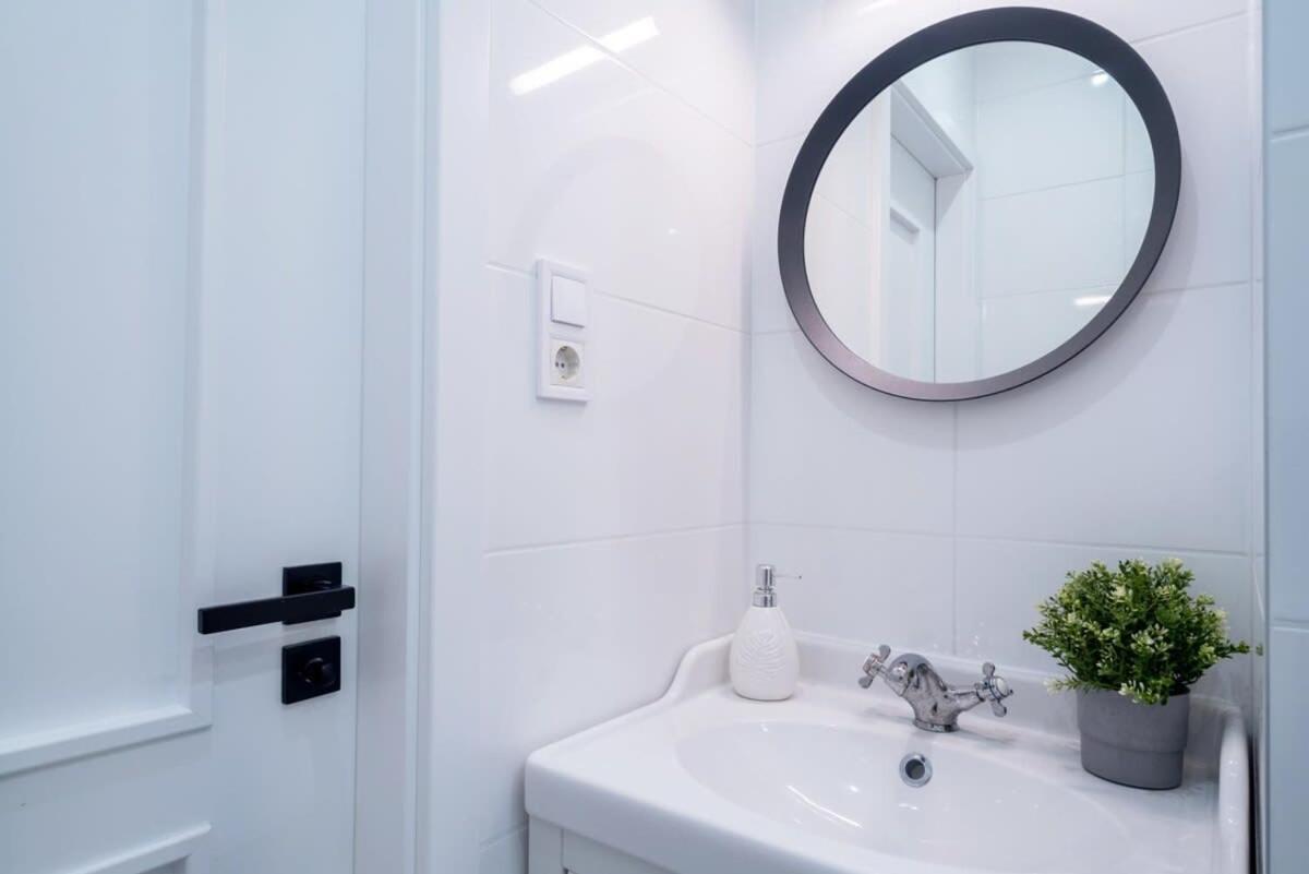 Super Central New Apartment With Air Conditioning Budapeste Exterior foto